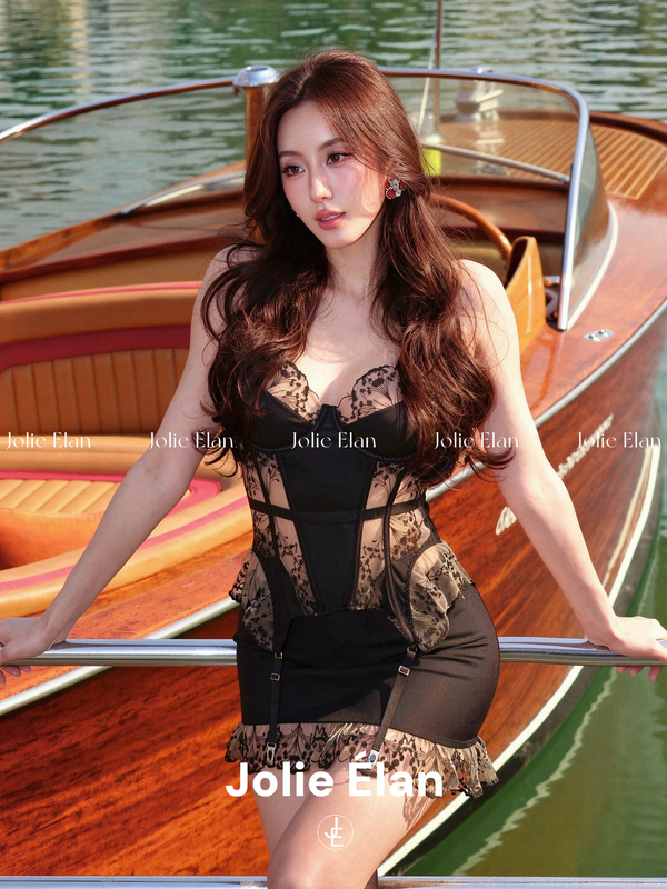 Jolieelan·Cross-Dressing·French Retro Sexy Mature Woman Lace Corset High-End Lingerie Set Jolieelan·Cross-Dressing·French Retro Sexy Mature Woman Lace Corset High-End Lingerie Set