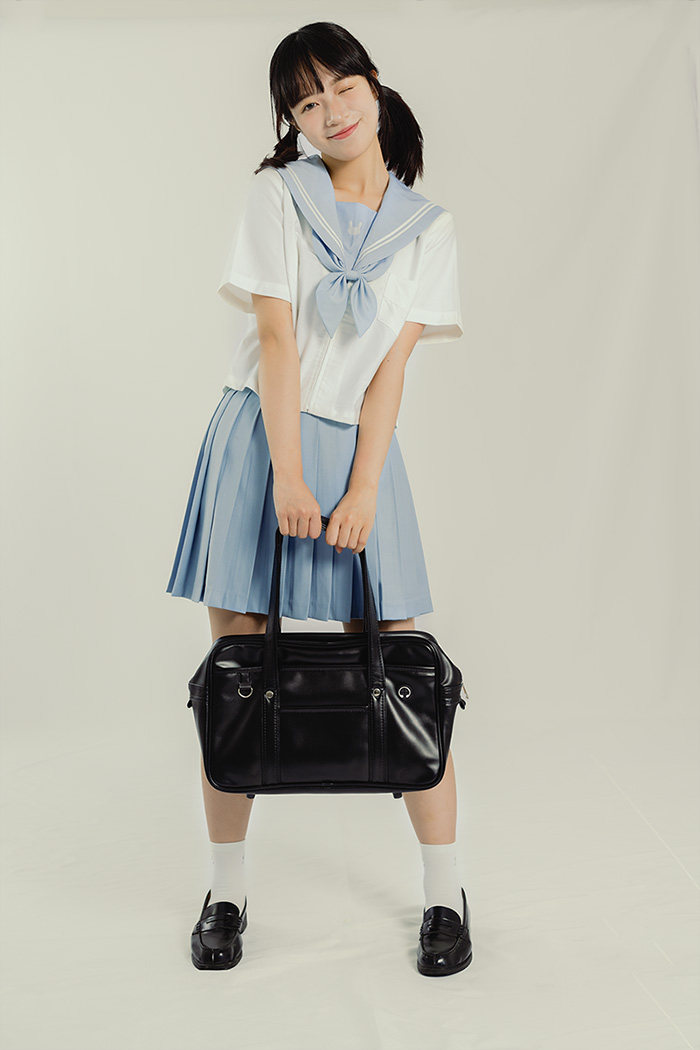 女装 爽やか配色半袖セーラー服上下セット