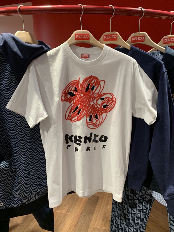 Kenzo 24 Spring/Summer Boke Flower Embossed Embroidery Unisex Crew Neck Short Sleeve T-Shirt from Paris, France Kenzo 24 Spring/Summer Boke Flower Embossed Embroidery Unisex Crew Neck Short Sleeve T-Shirt from Paris, France