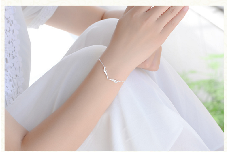 Vòng tay bạc 2018 925 Cá tính Nhật Bản và Hàn Quốc Đơn giản Handmade Lá tươi Mặt cười Vòng tay hoang dã Sinh viên vòng gỗ trầm hương