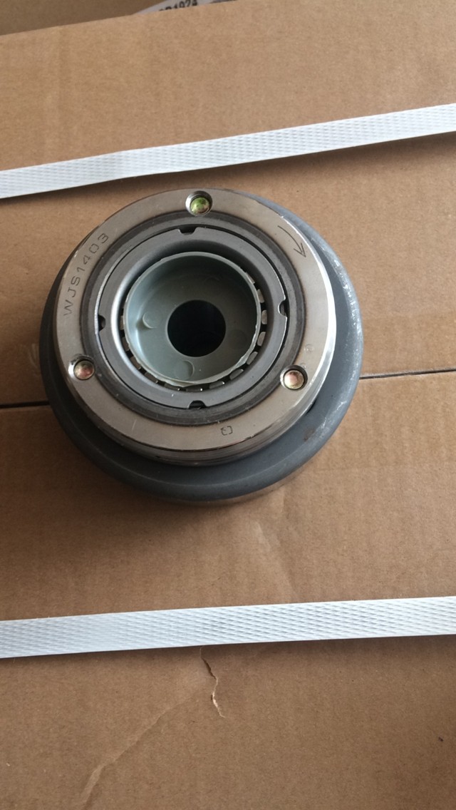 Jiangsu Zongshen three-wheeled locomotive original plant accessories 8 12 18 grade alnico steel (with 20 beads overrun clutch