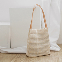 Oxygen seed 2021 forest wild casual straw one-shoulder bucket bag ins autumn new wild tote bag