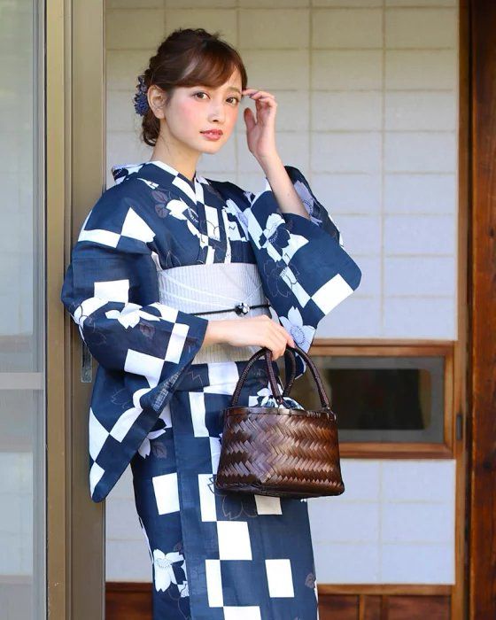 Japanese traditional kimono yukata female cotton dress style fireworks festival travel photography retro cos clothing
