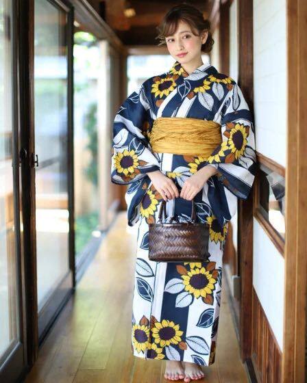 Japanese traditional kimono yukata women's formal wear cotton and style fireworks festival travel shooting retro