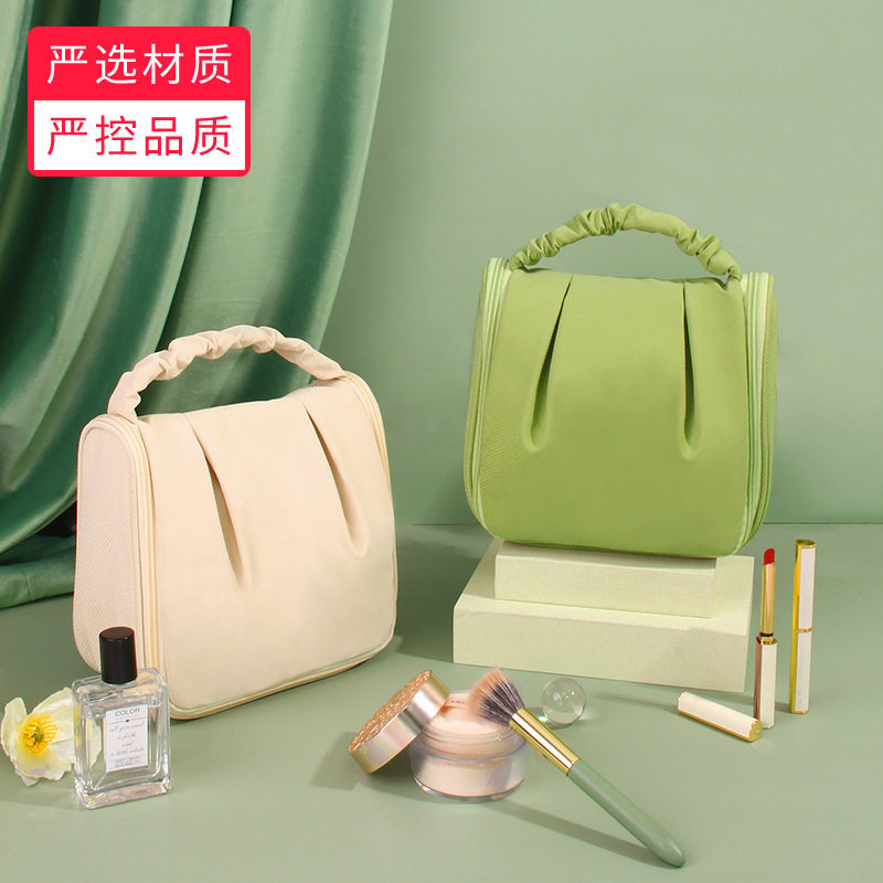 Handheld travel and cosmetics contain bag cloudcloud cosmetics package female portable large-capacity face value