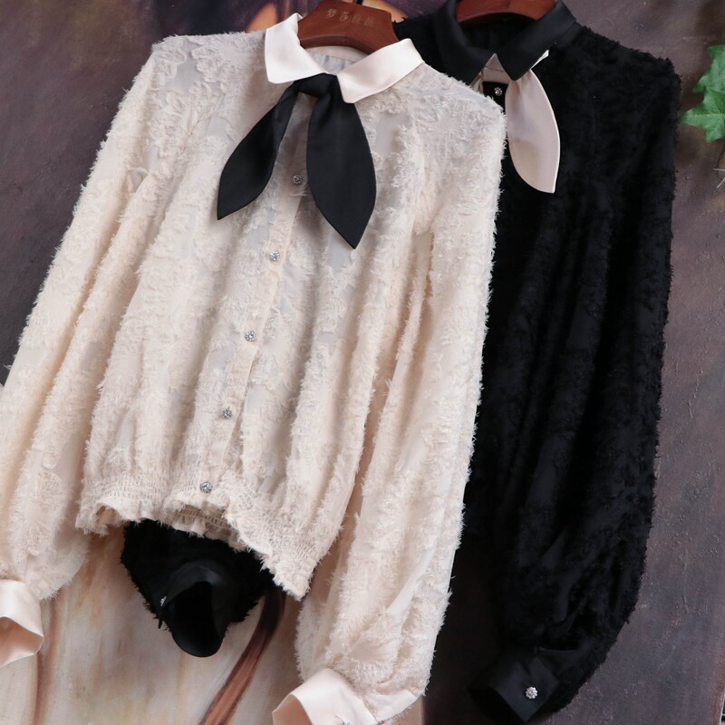 Spot tone shirt Fresh wise Very free and easy Detachable bow collar flocked long sleeve shirt