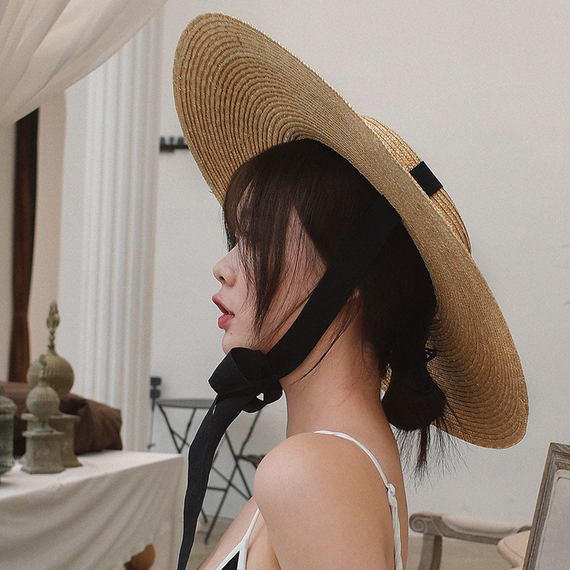 Spring and summer wheat straw retro big edge straw hat summer natural sunscreen sunshade holiday hat Hepburn black chin with straw hat