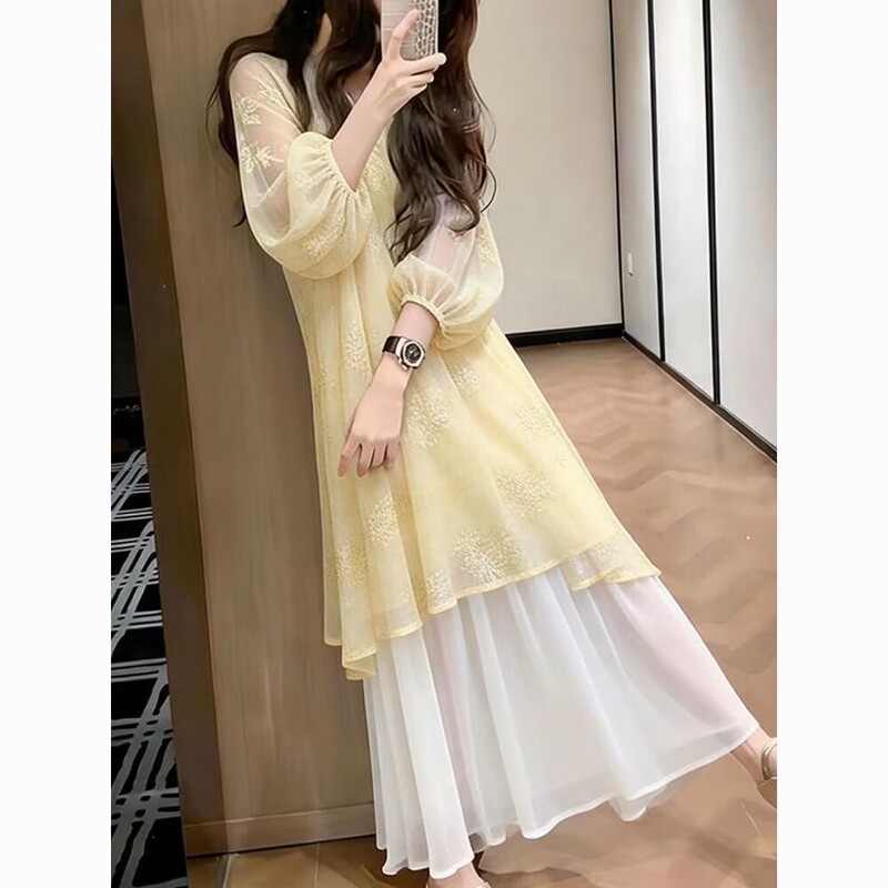 French-Style 2026 Yellow Gentle New Summer Dress, Loose and Elegant, Stylish Design, Age-Reducing and Beautiful Dress