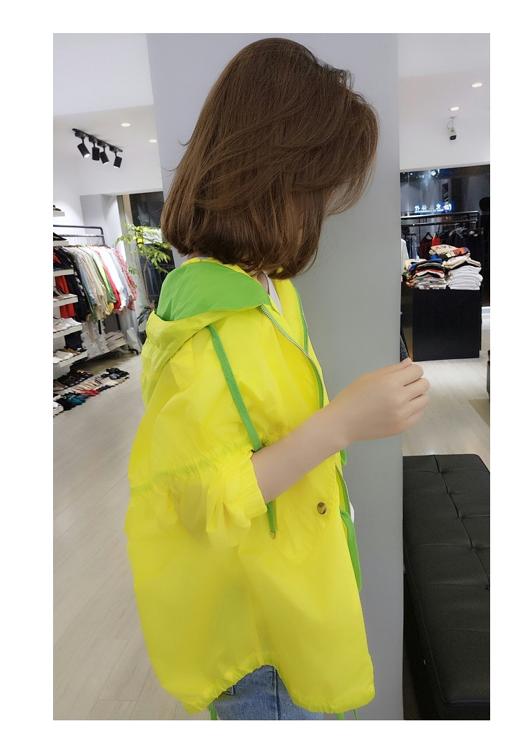 Áo phụ nữ của nhà ga châu Âu 2019 mới mùa hè hàng hóa châu Âu màu vàng Hàn Quốc quần áo chống nắng lỏng áo khoác mỏng - Áo khoác ngắn áo dạ nữ