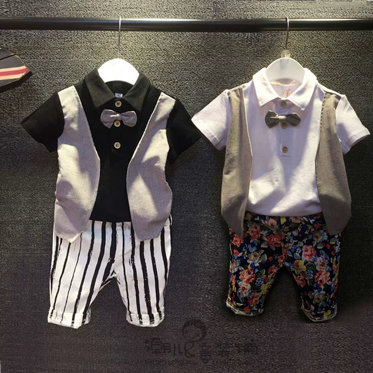 Trẻ em mặc váy mùa hè bé trai trang phục thời trang châu Âu và Mỹ thời trang ngắn tay vest thắt nút áo thun quần sọc comple đẹp cho bé trai