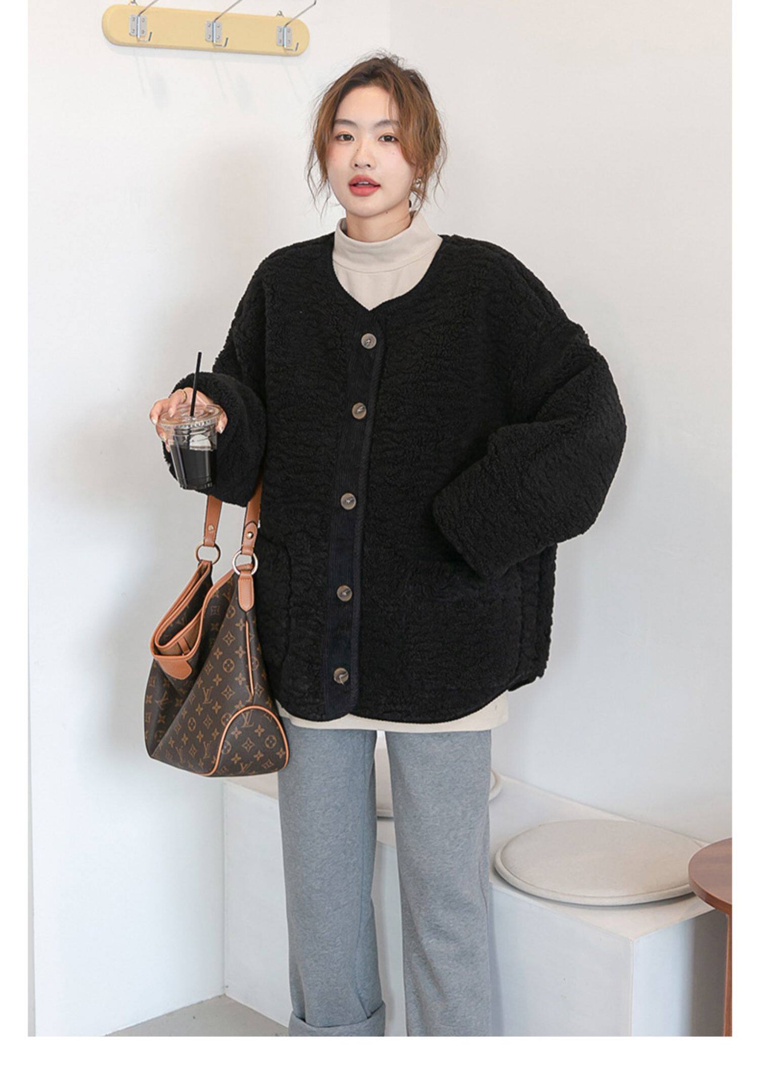 Пальто для беременных 孕妇装秋冬新款宽松大码遮肚显瘦无领羊羔毛保暖外套