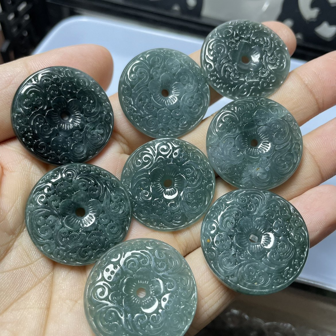 稀少新品） 招財 平安扣紐天然本翡翠 ー翡翠彫刻品