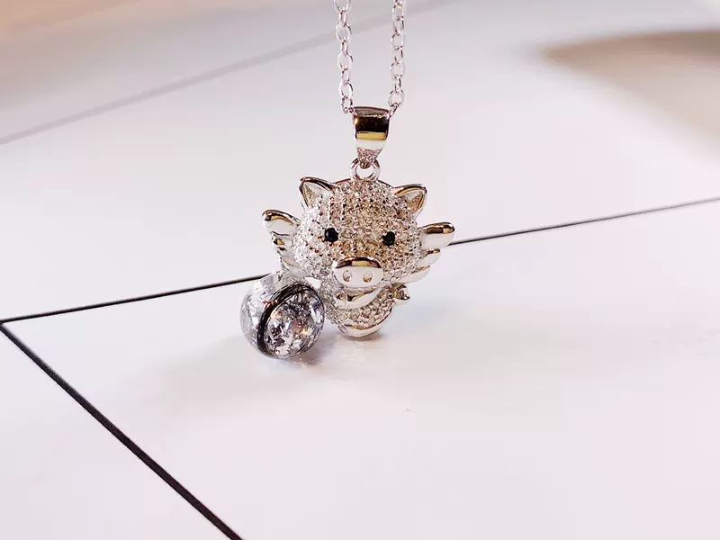 Luban số 7 Lốp tóc Vòng cổ Zodiac Pig Baby Mặt dây chuyền 925 Sterling Bạc Tự làm Handmade Thai nhi Tóc Lưu niệm Lễ trăng tròn - Quà lưu niệm cho bé / Sản phẩm cá nhân