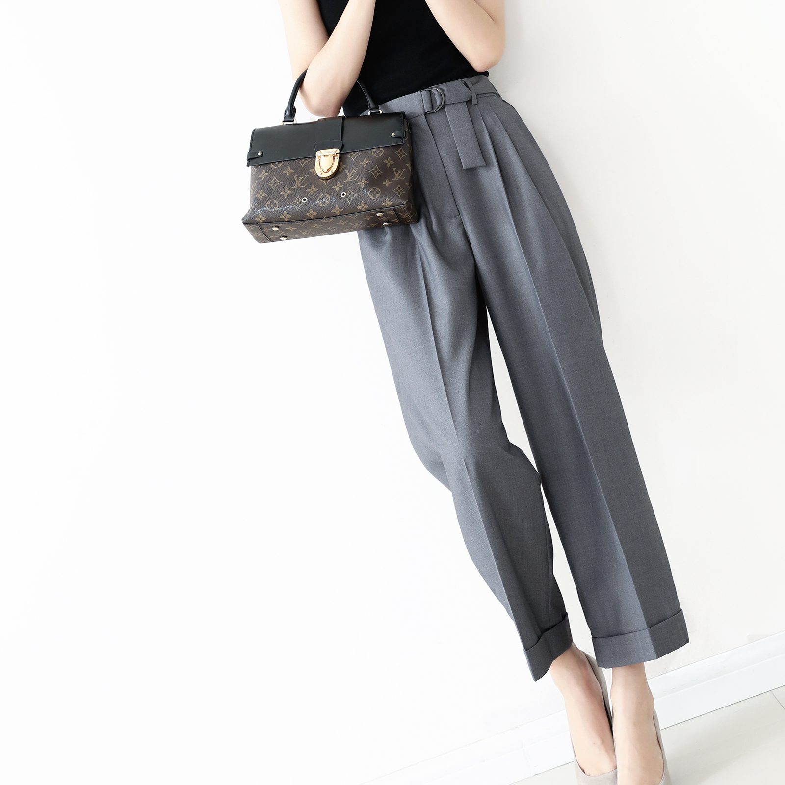 Young fashion attitude can be diligent can be casual Super thin waist elastic crimped straight wide pants