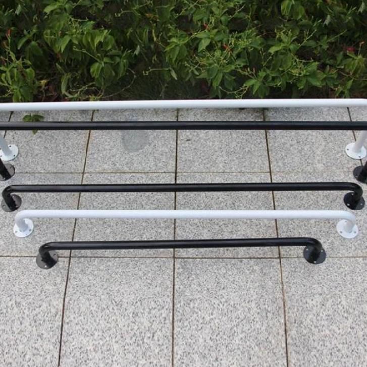 Clothes rod balcony top-mounted single-rod hanging rod hanging fitting room wrought iron simple clothing rack black u-shaped u-shaped