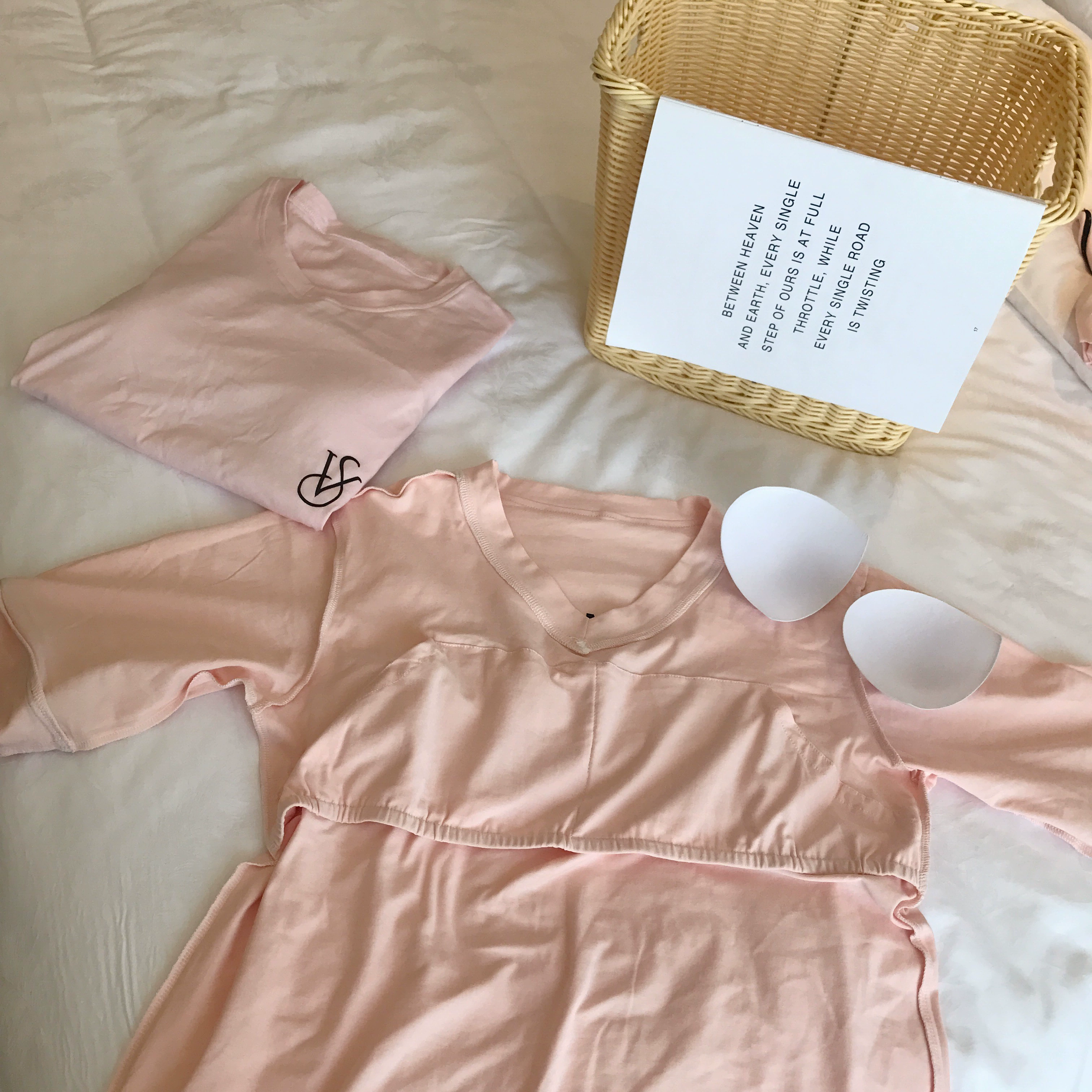 Cotton ngắn tay ngực pad nightdress nữ mùa hè miễn phí áo ngực phần mỏng cotton lỏng đồ ngủ nhà ăn mặc có thể được đeo