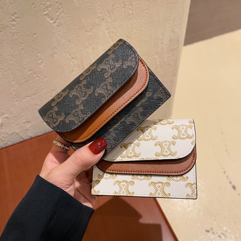 2022 New old card bag girl triumphal cranking fur short clip retro - paste pvc wallet multi - card wallet