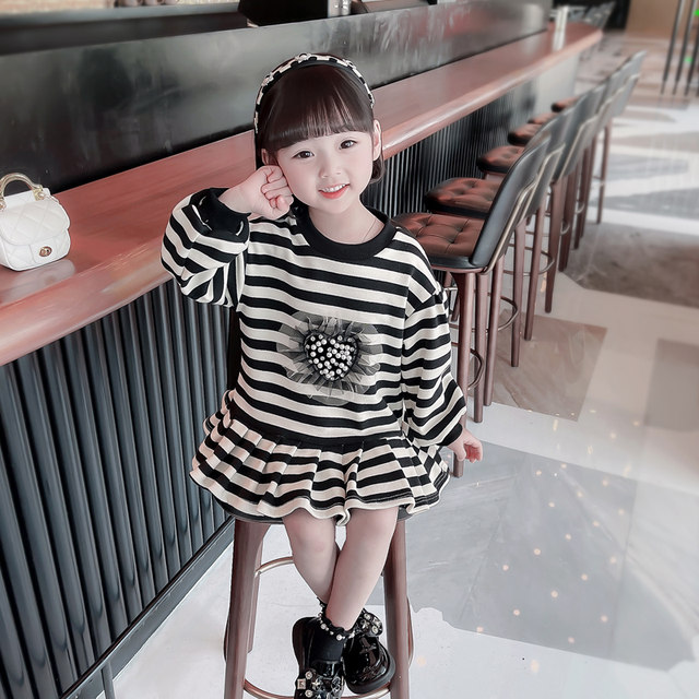 Girls 2023 spring new Korean style western style striped skirt order pearl love baby girl long-sleeved dress