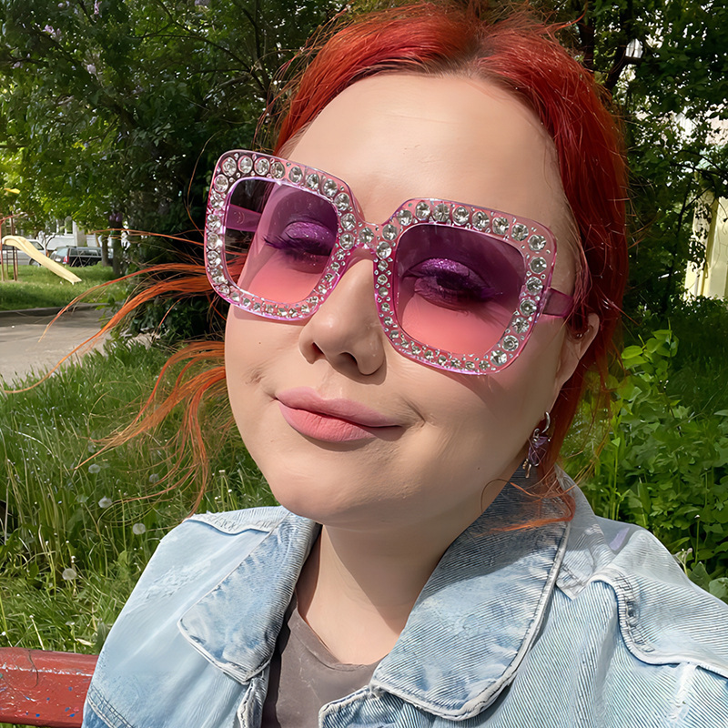 Multi-Color New Square Frame Diamond-Studded Disco Sunglasses, Quirky and Trendy European and American Fashion Retro Sunglasses Multi-Color New Square Frame Diamond-Studded Disco Sunglasses, Quirky and Trendy European and American Fashion Retro Sunglasses