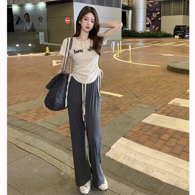 2022 new sports and leisure suits women's summer fashion age-reducing net red fried street wide-leg pants two-piece foreign style thin section