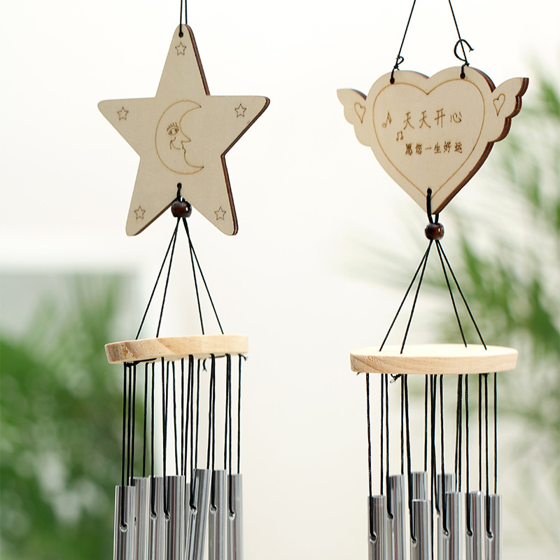 。 China's new forest retro bell glass worker home shell wind chime hanging ornament small Qing art girl southern new life