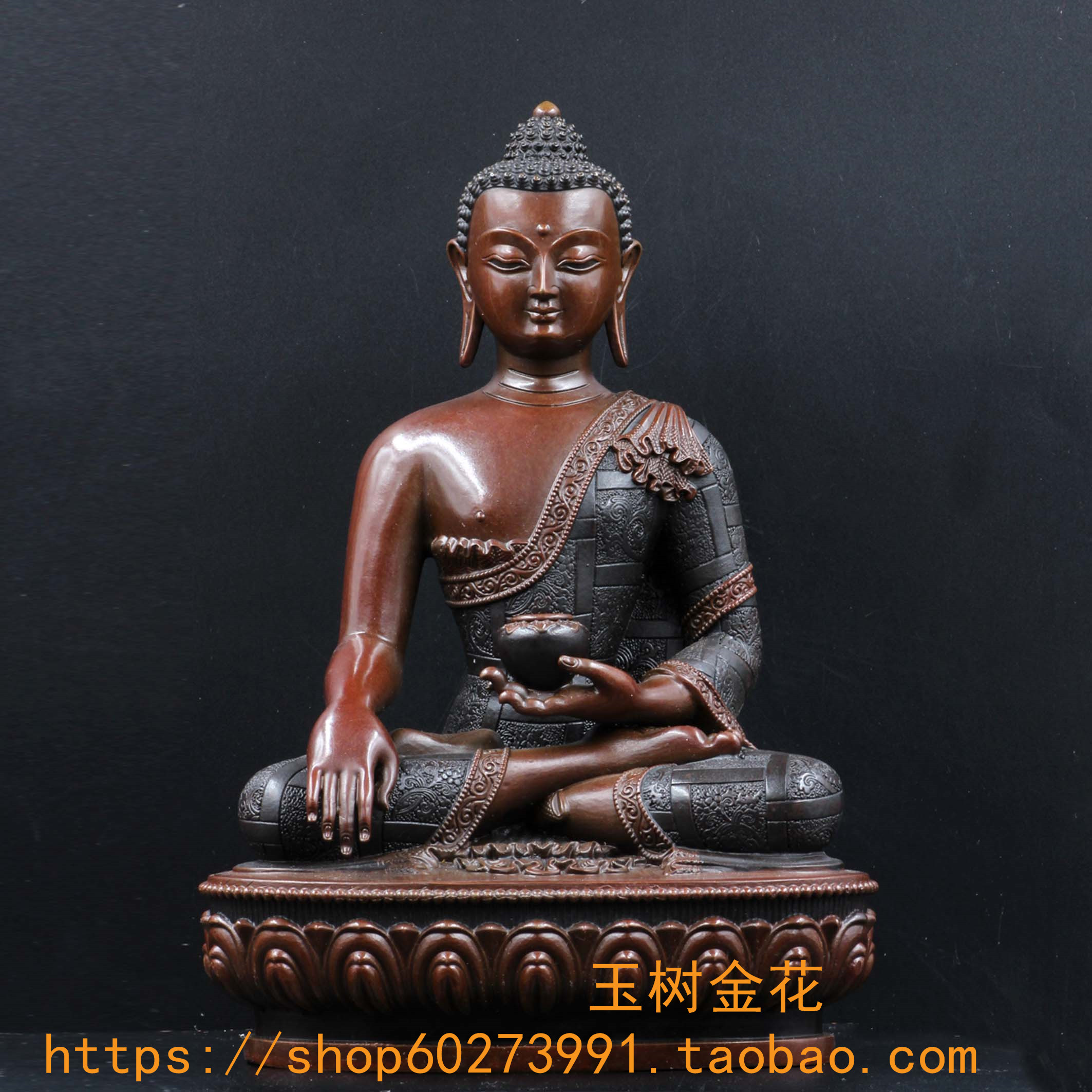 Shakyamuni Buddha Buddha Buddha statue Nepal antique craft seven inches(21 cm) high has been installed in Tibet