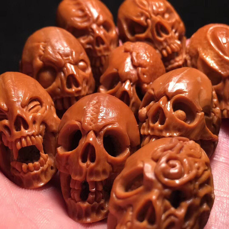 Su Gong Nangong Liming Handmade Olive Core Old Oil Core Sculpted Skull Ghost Deadly Spirit Hand
