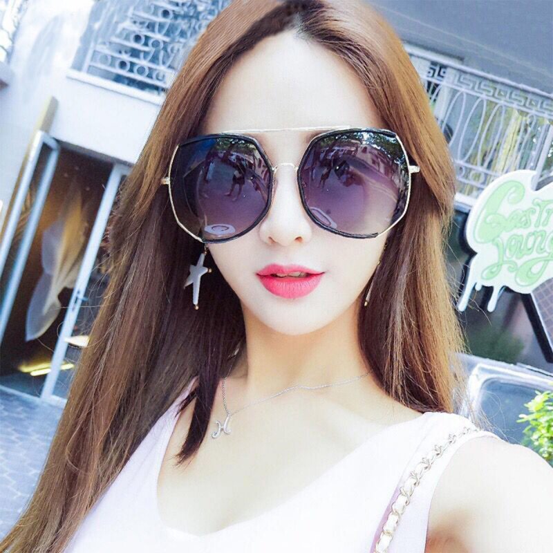 2020 New Polarized Lady Sunglasses Round Face Sunglasses Anti UV Korean version Tide Glasses Display Slim face