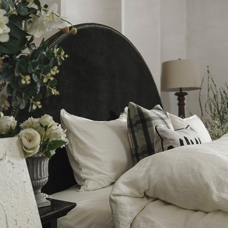 Tomato Design produced American light luxury bed modern minimalist 15m fabric bed master bedroom double Nordic small apartment