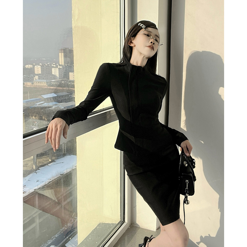 Hot Girl Professional Suit for Women, Spring Elegant and Mature Style, Apricot Color Stand-Up Collar Blazer Jacket Paired with a Hip-Hugging Skirt