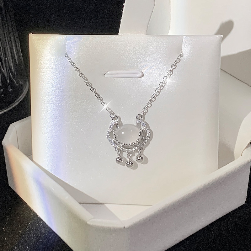 純銀S999スターリングシルバーピースロックネックレス2025年新作ホットスタイル女性用軽量高級ニッチガールフレンド誕生日プレゼント