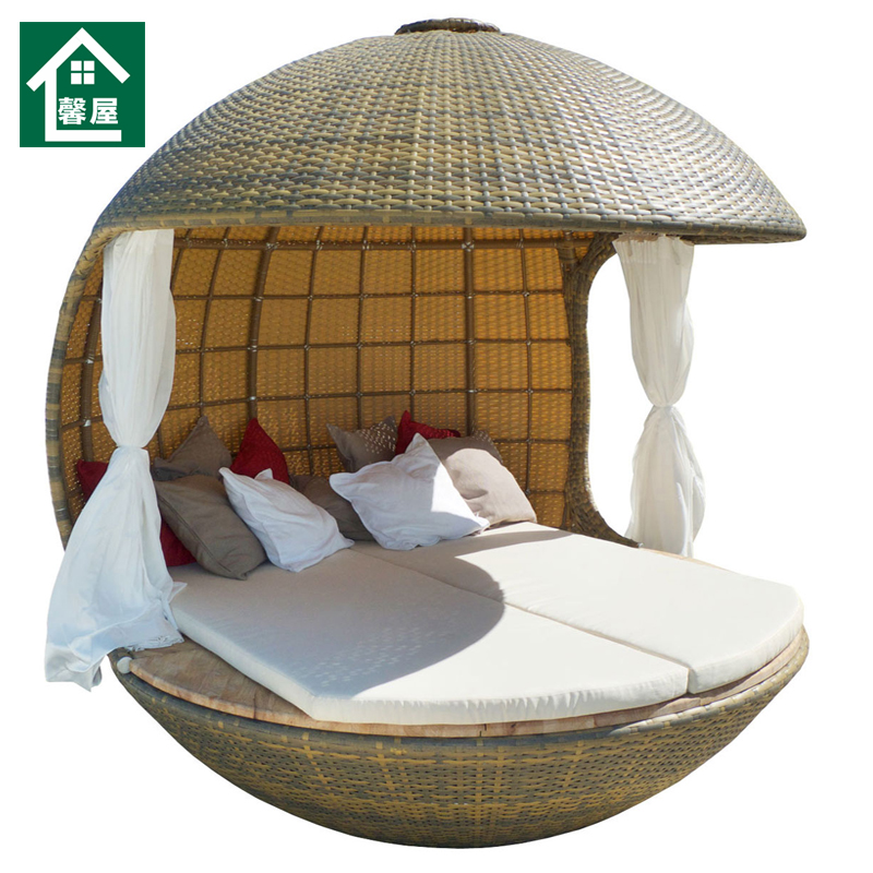 Outdoor bed rattan creative bird cage Nordic club hotel sea view room eggshell round shade leisure rattan bed
