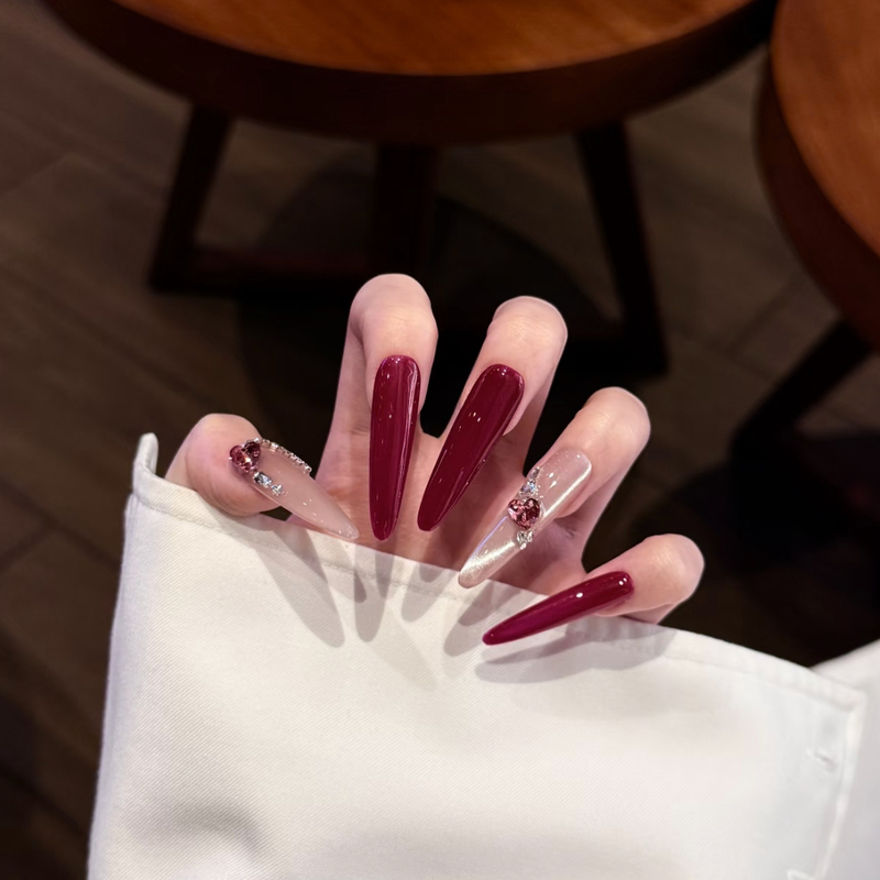 High-End Whitening Berry Red Wearable Nails 2026 New High-Quality Handmade Whitening Medium-Length Manicure High-End Whitening Berry Red Wearable Nails 2026 New High-Quality Handmade Whitening Medium-Length Manicure