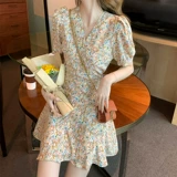 Шифоновое летнее приталенное платье, дизайнерская юбка, французский стиль, в цветочек, коллекция 2021, яркий броский стиль, тренд сезона, подходит для подростков