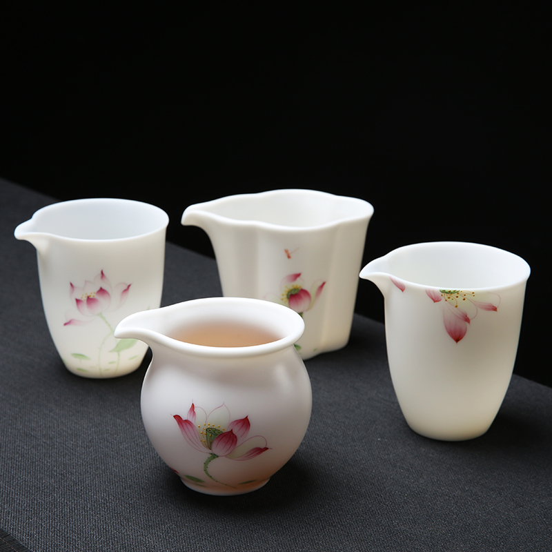 Hand Painted Lotus Goat Grease Jade Porcelain Fair Cup Vegetarian Burnt White Porcelain Tea Road Accessories Public Cup Sub tea Tea Sea Tea Leak Tea