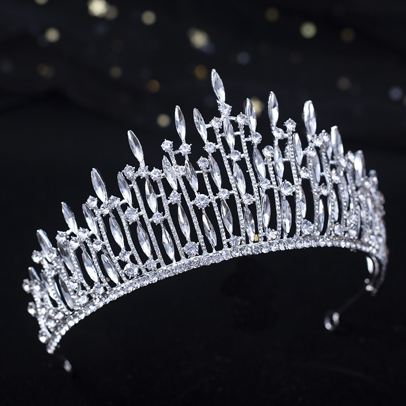 Golden diamond bride 2020 exhibition new wedding with makeup crown white yarn dress accessories Photography sample head decoration atmosphere