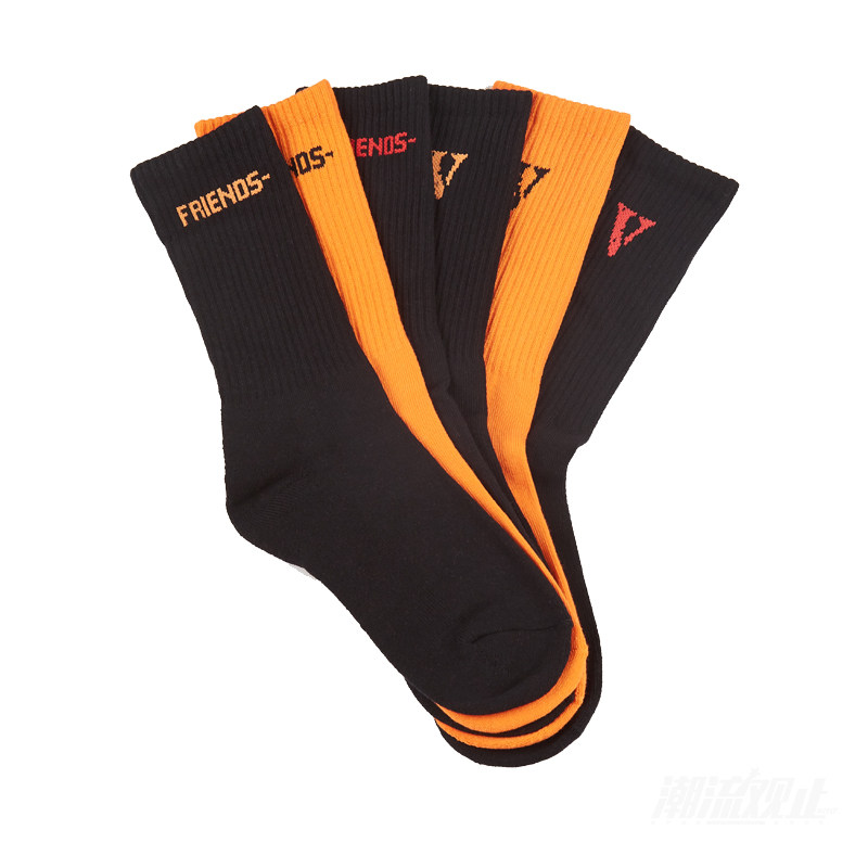 Trend view VLONE Beijing POP UP Guerilla shop Big V FRIENDS letters socks stockings