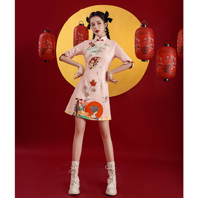 National tide cheongsam 2022 new summer young girls improved fried street Chinese style pink small short