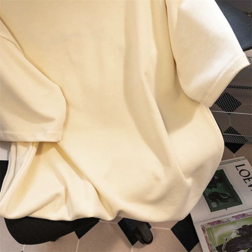 Очень большая трехмерная летняя дизайнерская футболка с коротким рукавом, большой размер, в цветочек, по фигуре, тренд сезона