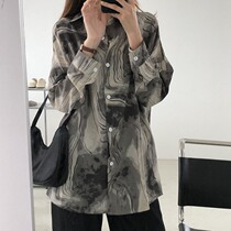 Gangfeng shirt female design sense niche 2021 new autumn Korean loose retro shirt splash ink long sleeve top