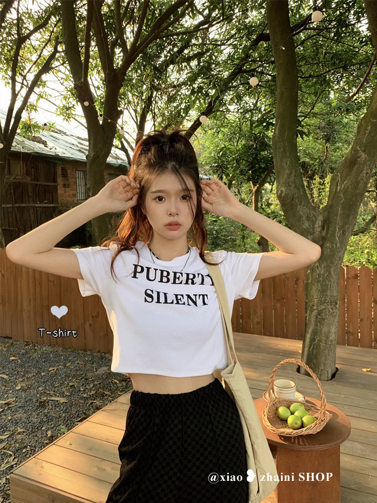 Letter printed white T-shirt Women in summer 2022 New Korean version of the new Korean version with a small crowdjacket design