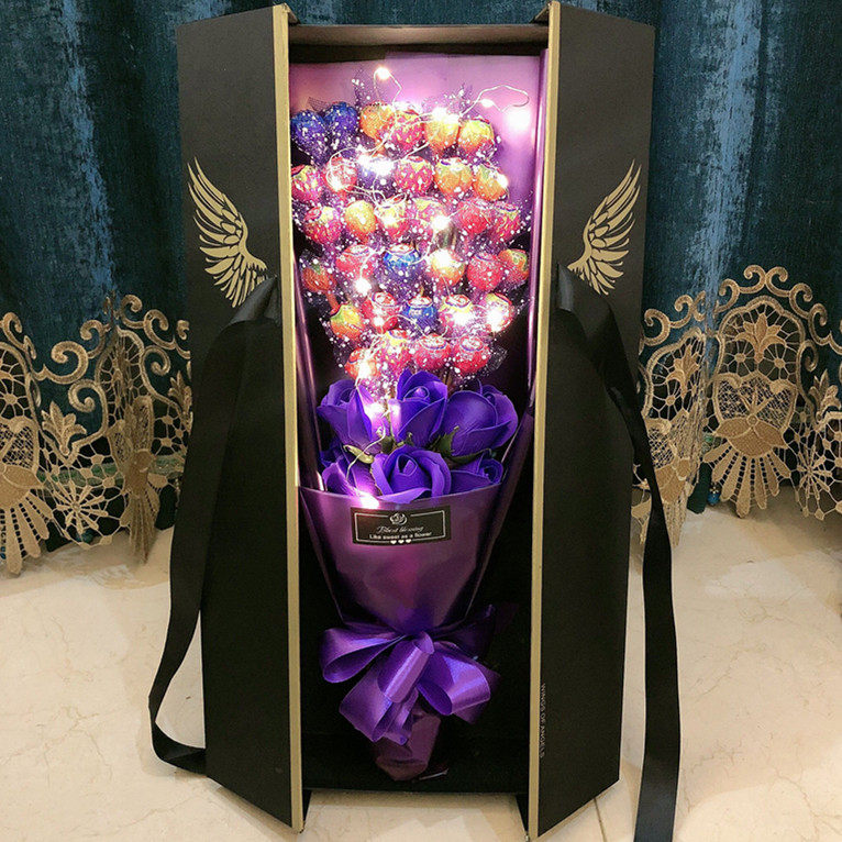 Birthday gift to girlfriend girlfriend lollipop candy snack Valentine's Day net red finished angel wings cartoon gift box