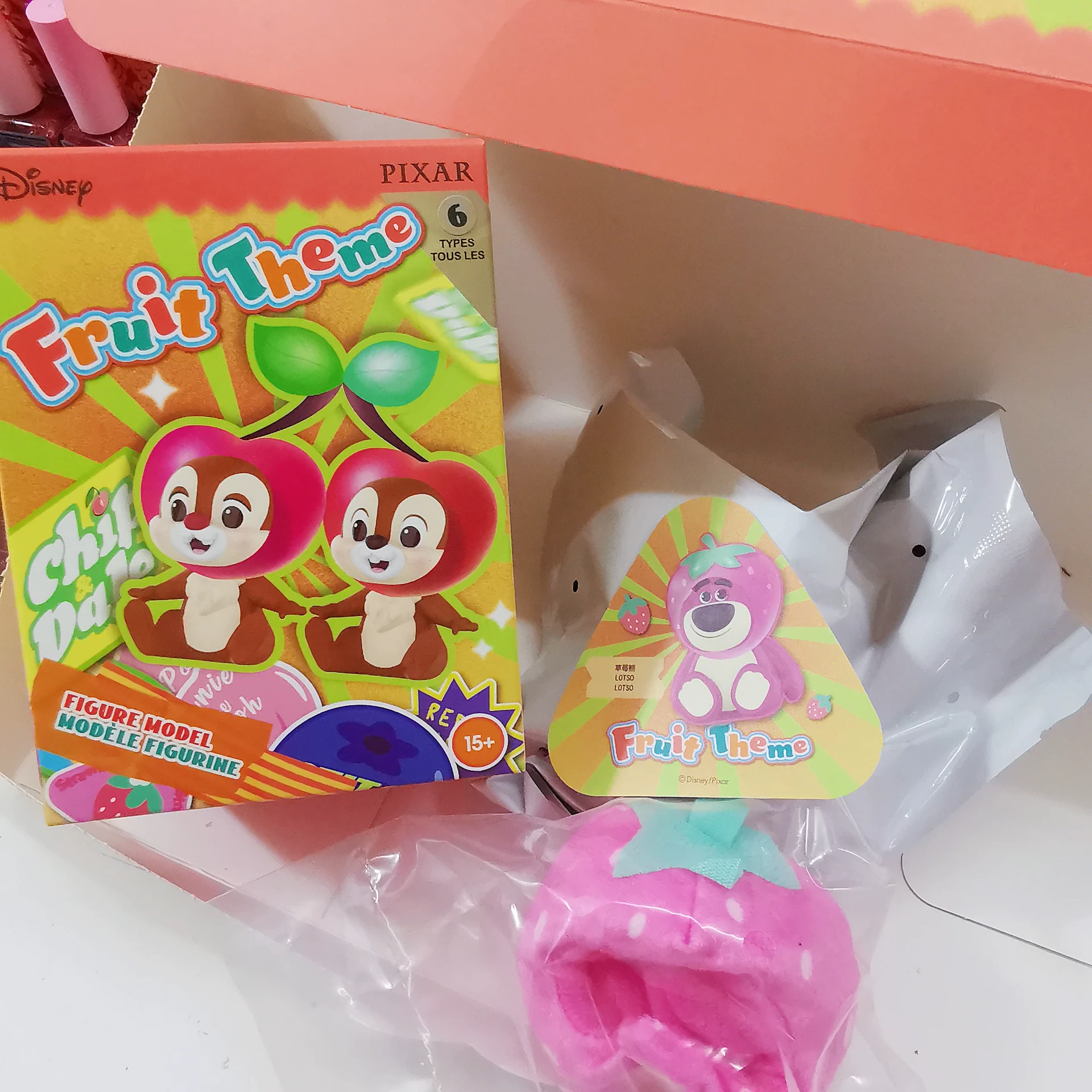 Miniso, Disney, minifigure, strawberry