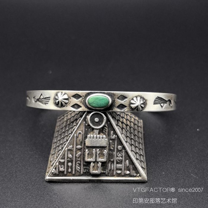 1930S Harvey Era Indian Navajo Tribe Natural Turquoise Sterling Silver Antique Bracelet for Women