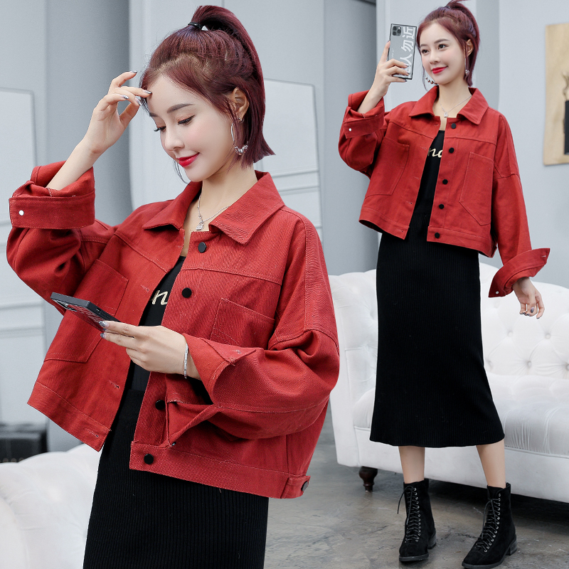Spring and Autumn 2024 New Korean Style Short Denim Jacket for Women, Vintage Red Top, Loose Jacket for Petite Figures, Trendy Spring and Autumn 2024 New Korean Style Short Denim Jacket for Women, Vintage Red Top, Loose Jacket for Petite Figures, Trendy