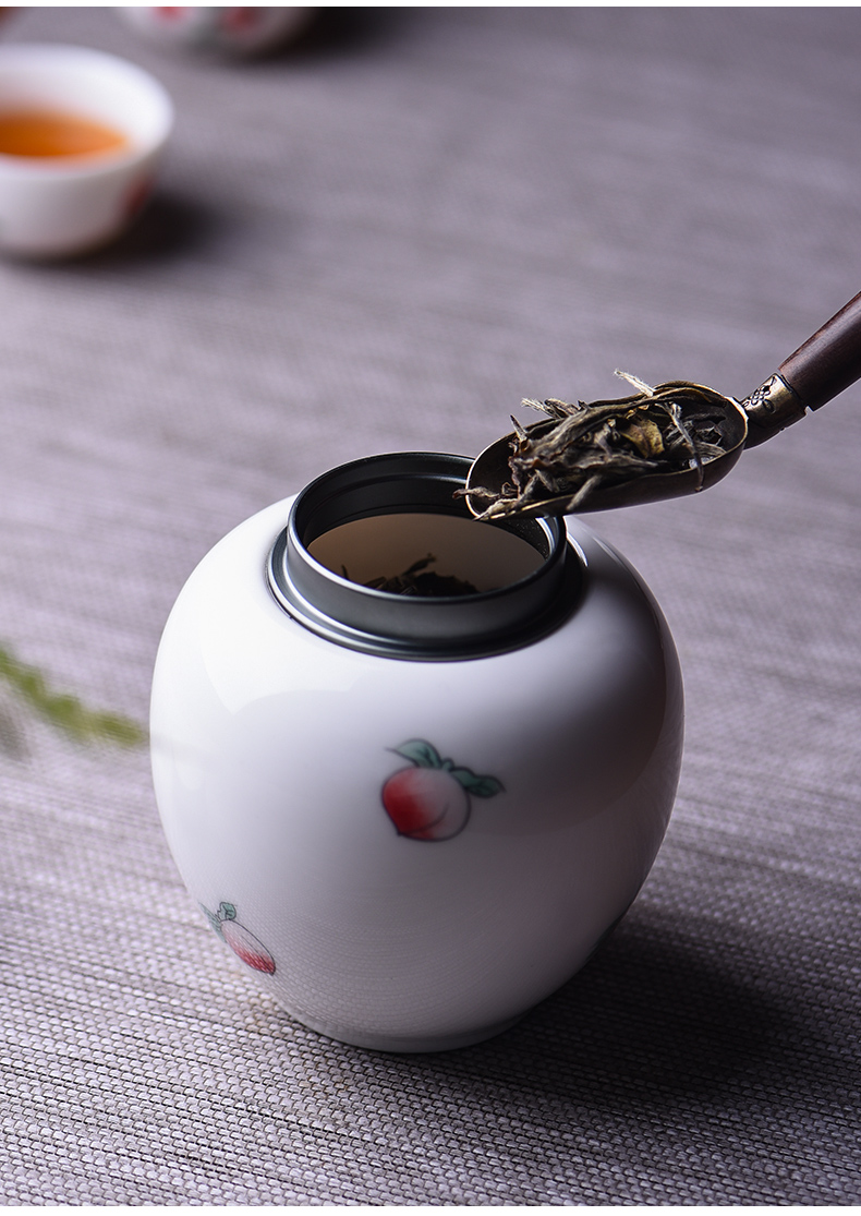 White porcelain ceramic story black tea, green tea tea caddy fixings alloy lid seal wake receives general storage tanks