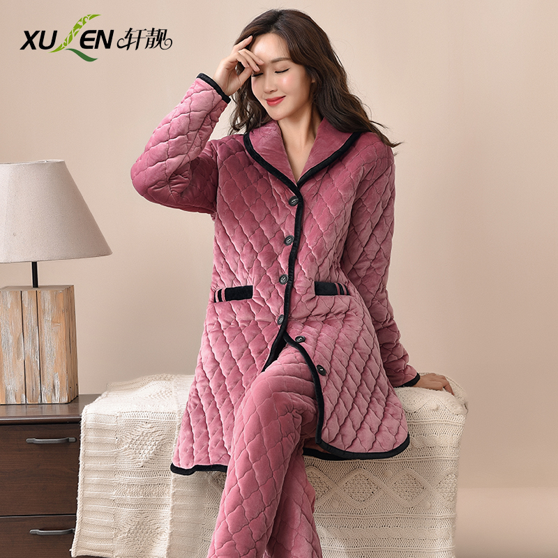 Pajamas Woman Winter Thickened warm three-layer Coral Fleece jacket Cotton padded jacket The long version can be externally worn with large size Sizes Home Suit Suit