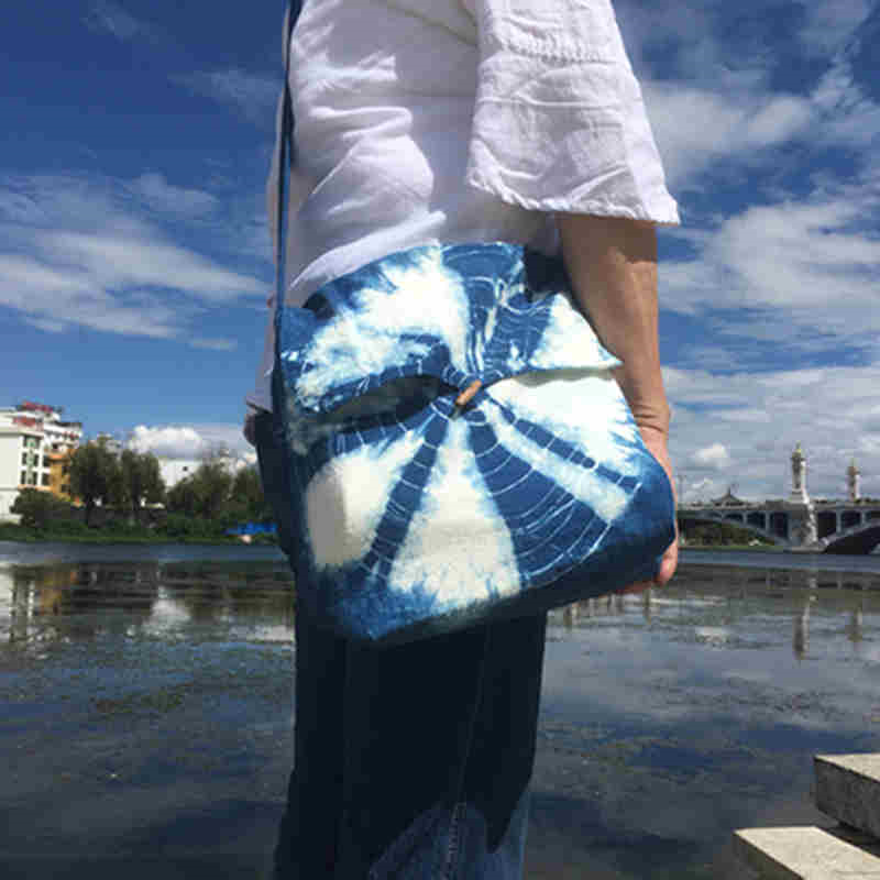 Handmade tie-dyed cotton cloth shoulder bag ethnic style tourism package Yunnan Dali specialty gift