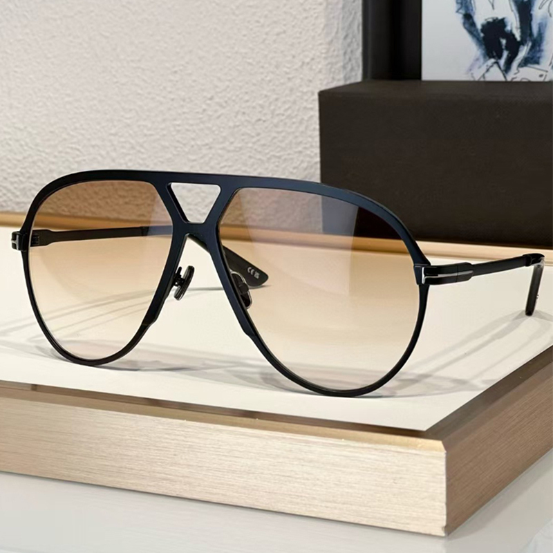 2025 Trendyy Fashion Aviator Oversized Frame Big Face Sunglasses for Men and Women High Quality Metal Frame Sunglasses Sun Protection