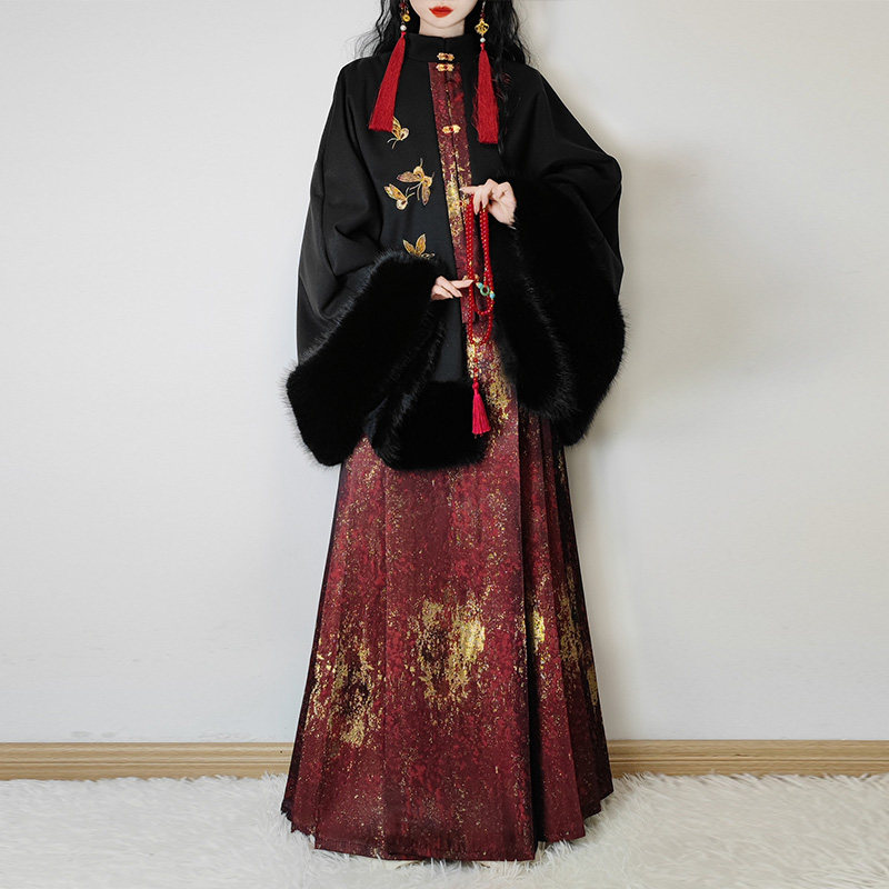🌟 冬日温暖必备，花云记新中式汉服斗篷 🌟-汉服套装-淘宝好物网
